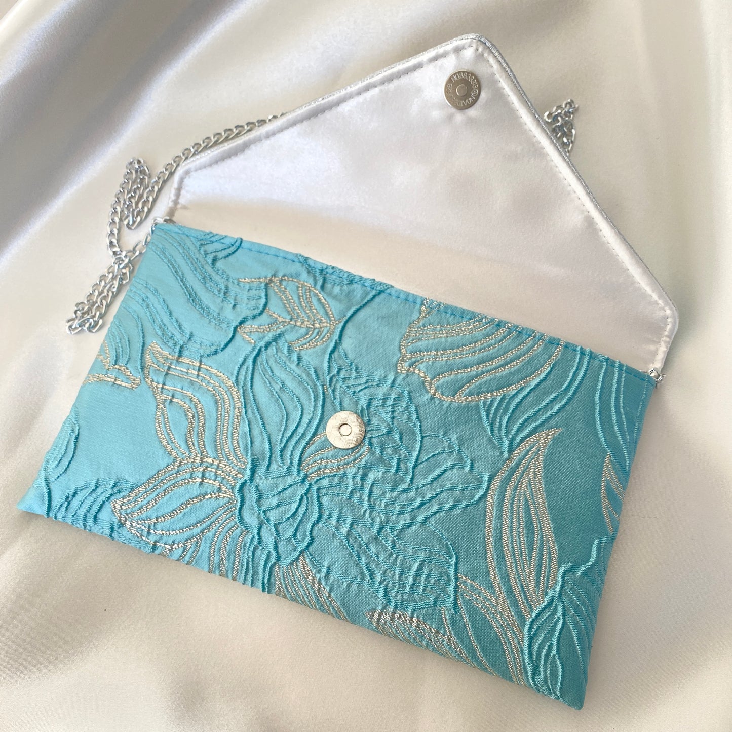 Pochette enveloppe turquoise et argentée - fil des toiles