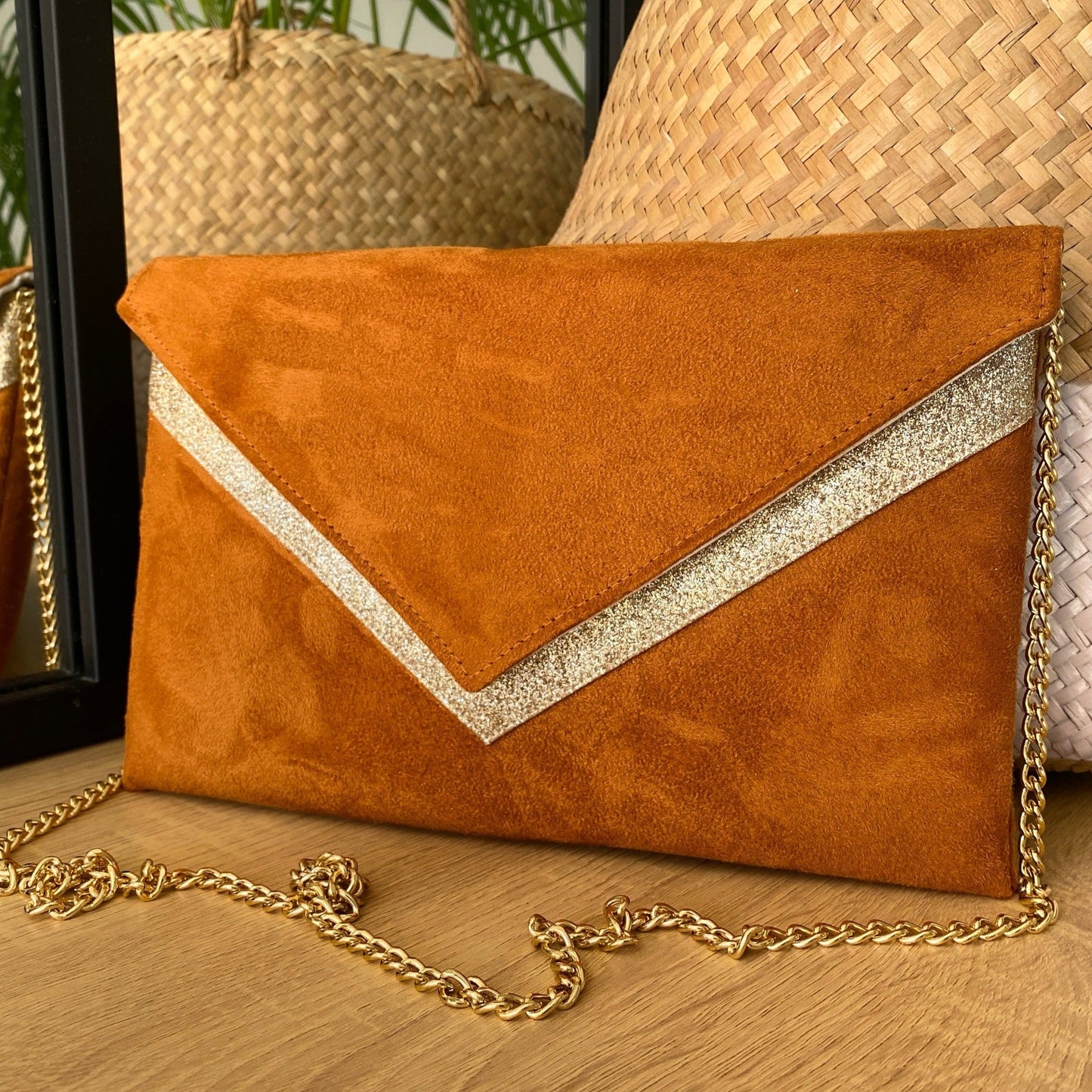 Pochette camel noisette et dorée