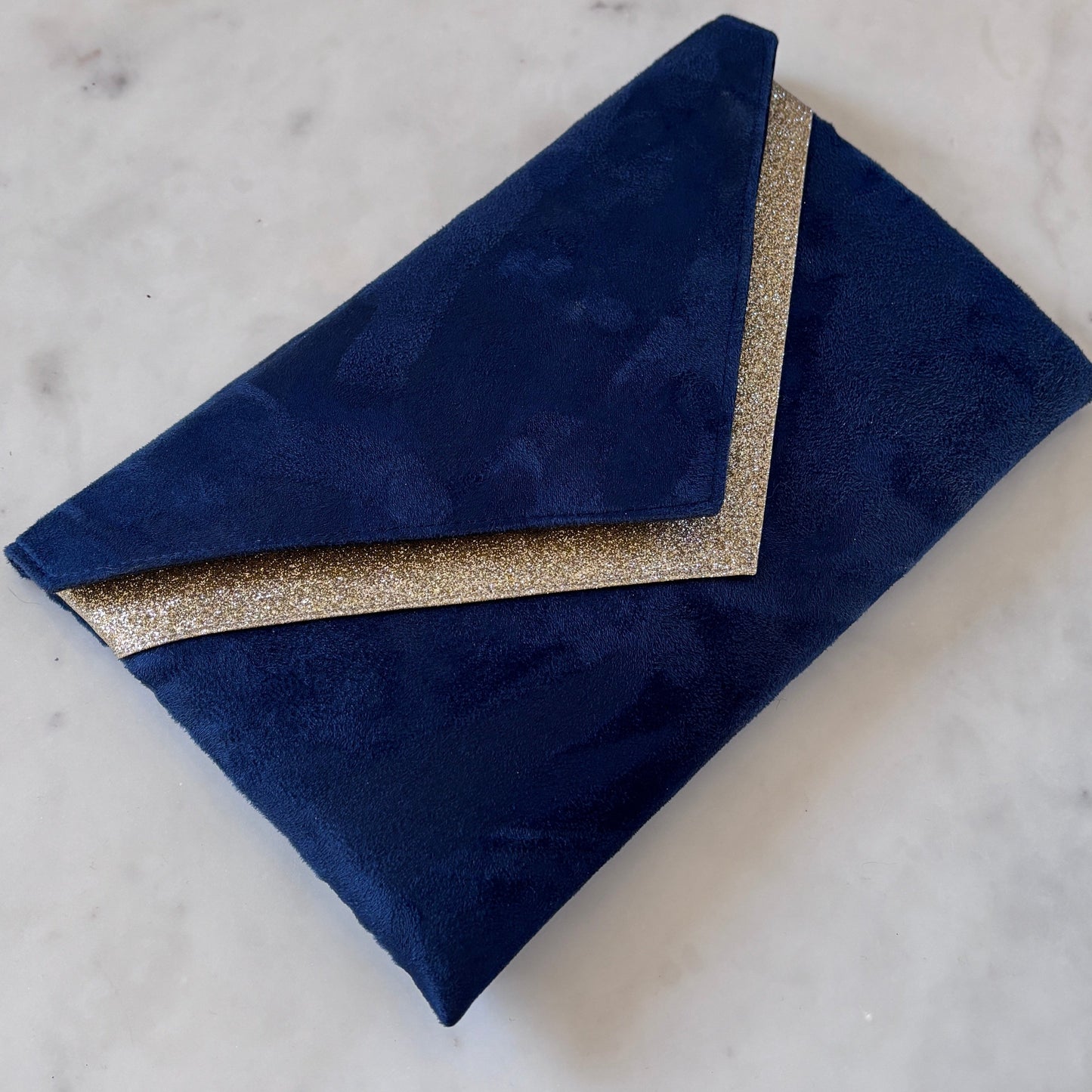 Sac mariage bleu marine et paillettes dorées