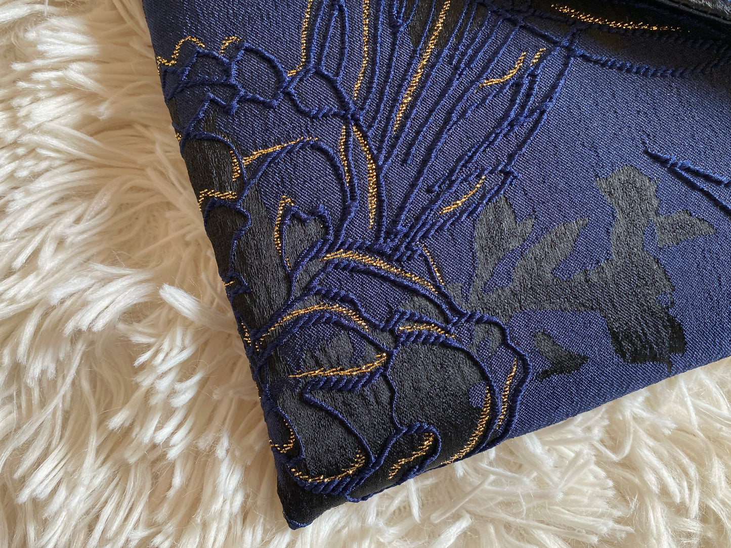 Pochette de soirée en tissu jacquard brodé - fil des toiles