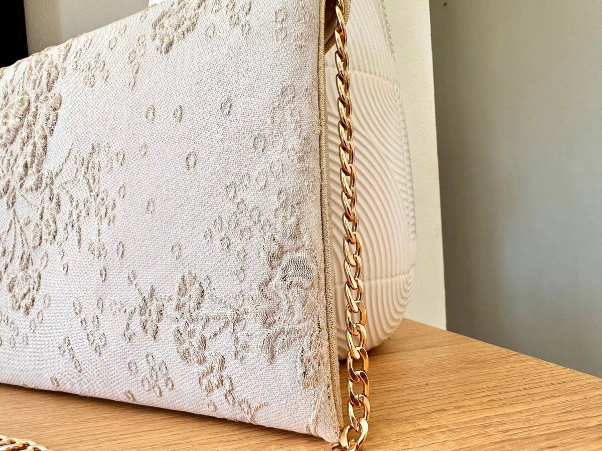 Pochette mariage ivoire et dorée en tissu brocart