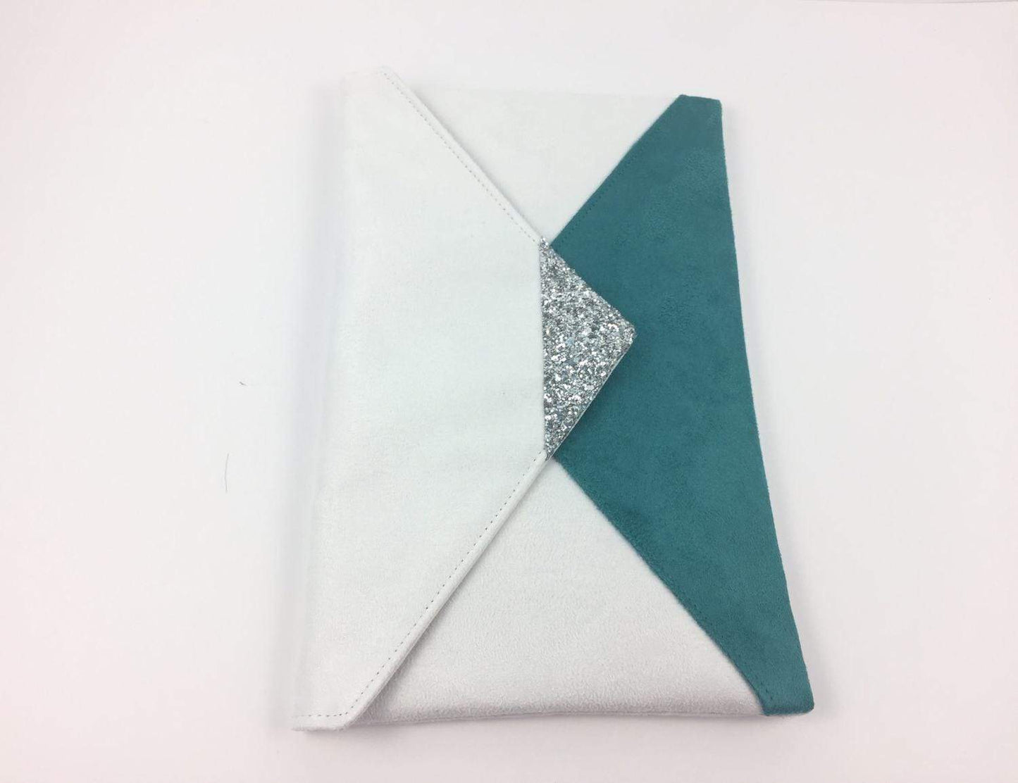 Fil des toiles Pochette Pochette mariage blanche et turquoise en suédine paillettes argentées