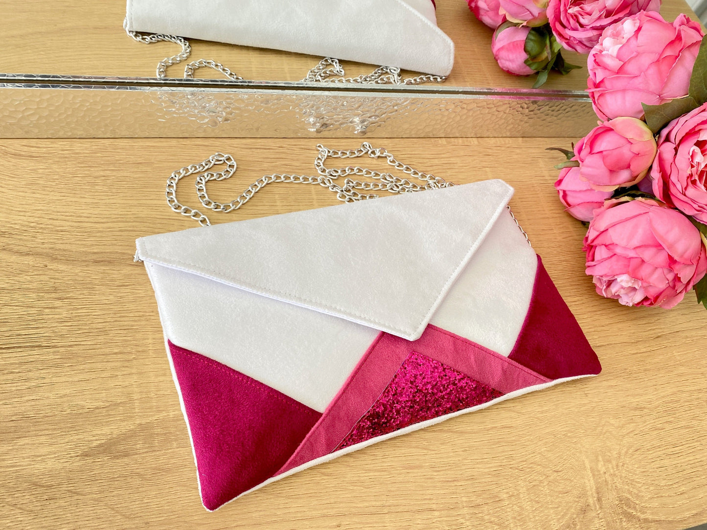 Fil des toiles Pochette Pochette mariage blanche, rose fushia et rose vif