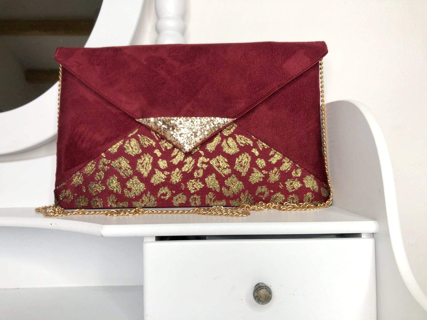 Fil des toiles Pochette Pochette mariage bordeaux et doré avec tissu jacquard motif léopard