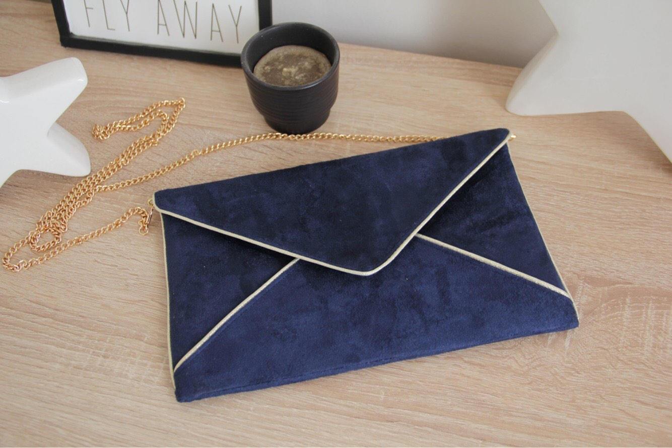 Fil des toiles Pochette Sac pochette de soirée bleu marine avec anse chaîne dorée
