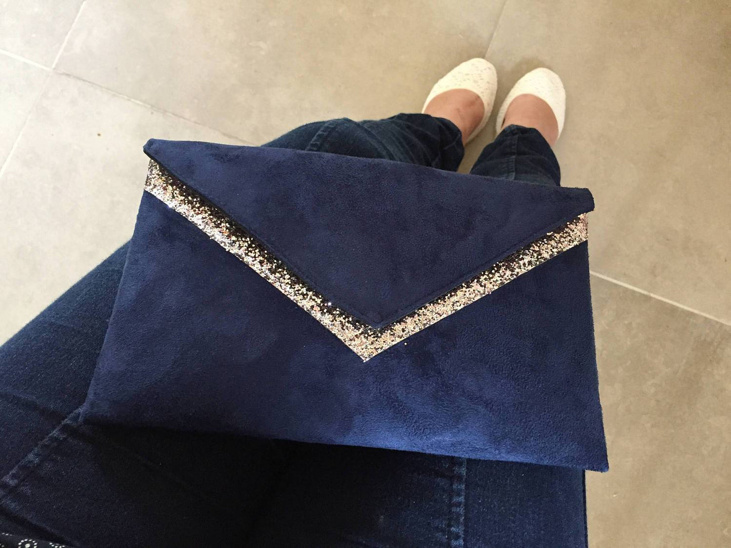 Fil des toiles Pochette Sac pochette de soirée bleu marine avec chaîne en suédine et paillettes argentées