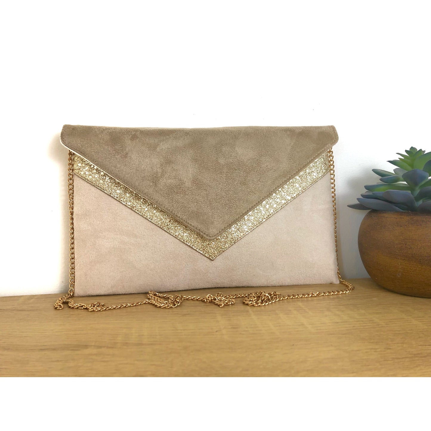 Fil des toiles Pochette Sac pochette mariage beige clair et beige foncé avec anse chaîne