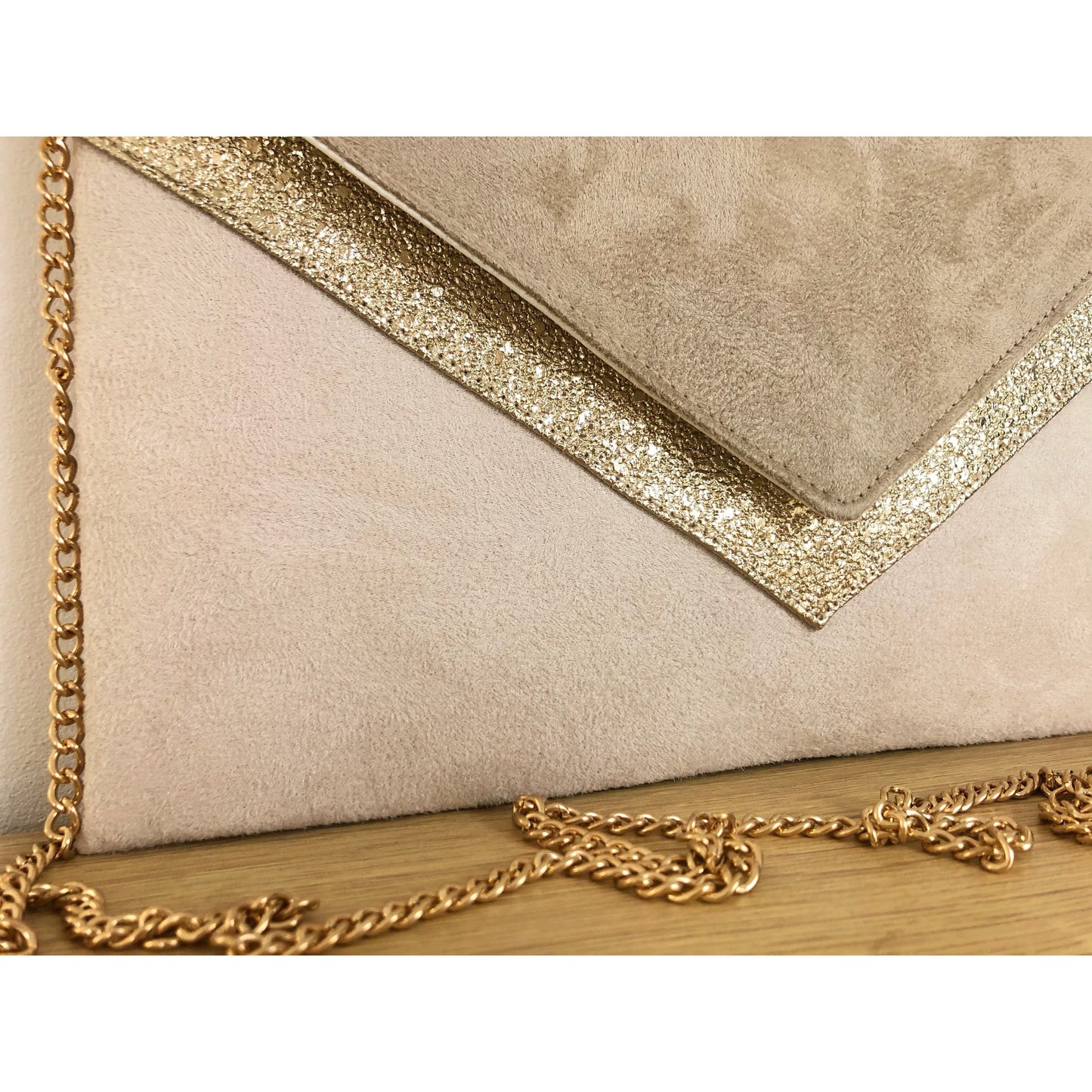 Fil des toiles Pochette Sac pochette mariage beige clair et beige foncé avec anse chaîne