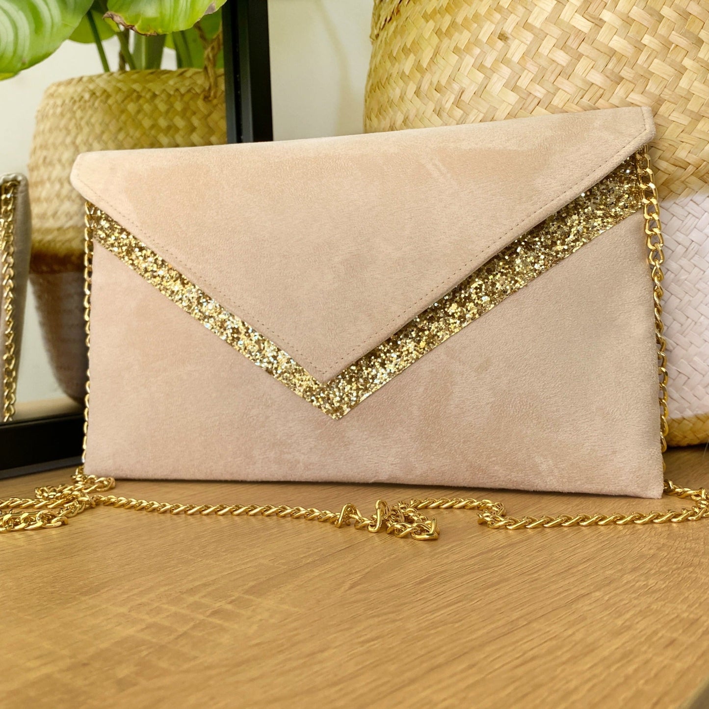 Sac pochette mariage beige et paillettes dorées