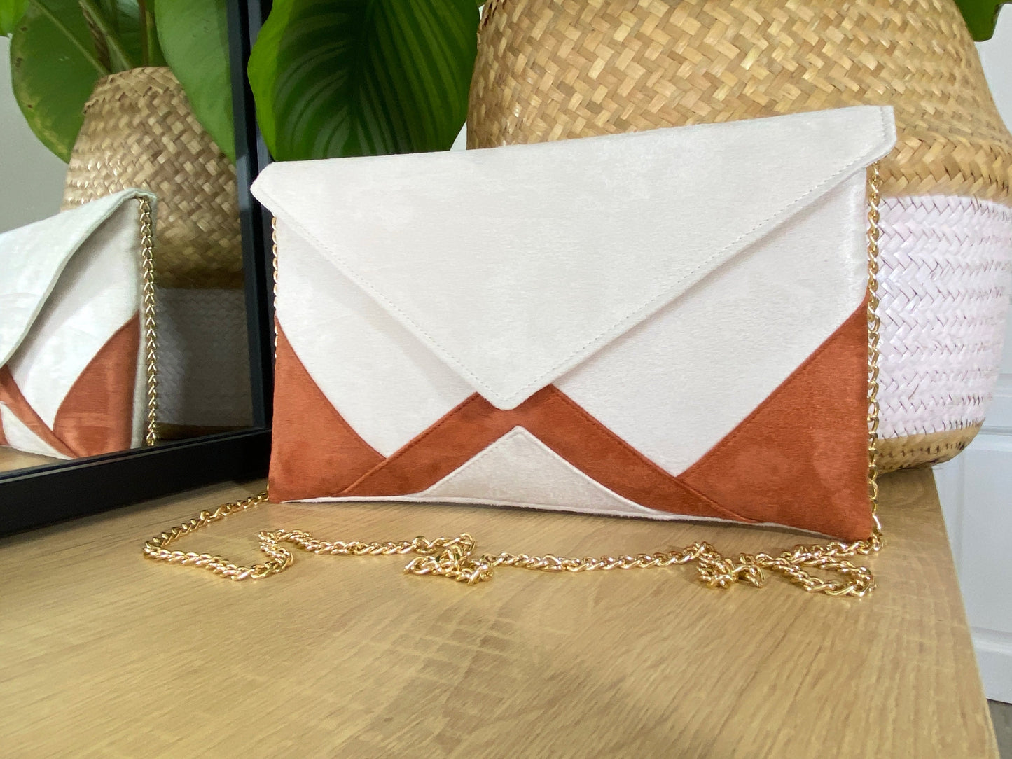 Pochette à rabat écru et rouille pour mariage