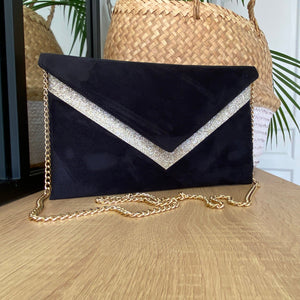 Sac pochette noire et paillettes dorées