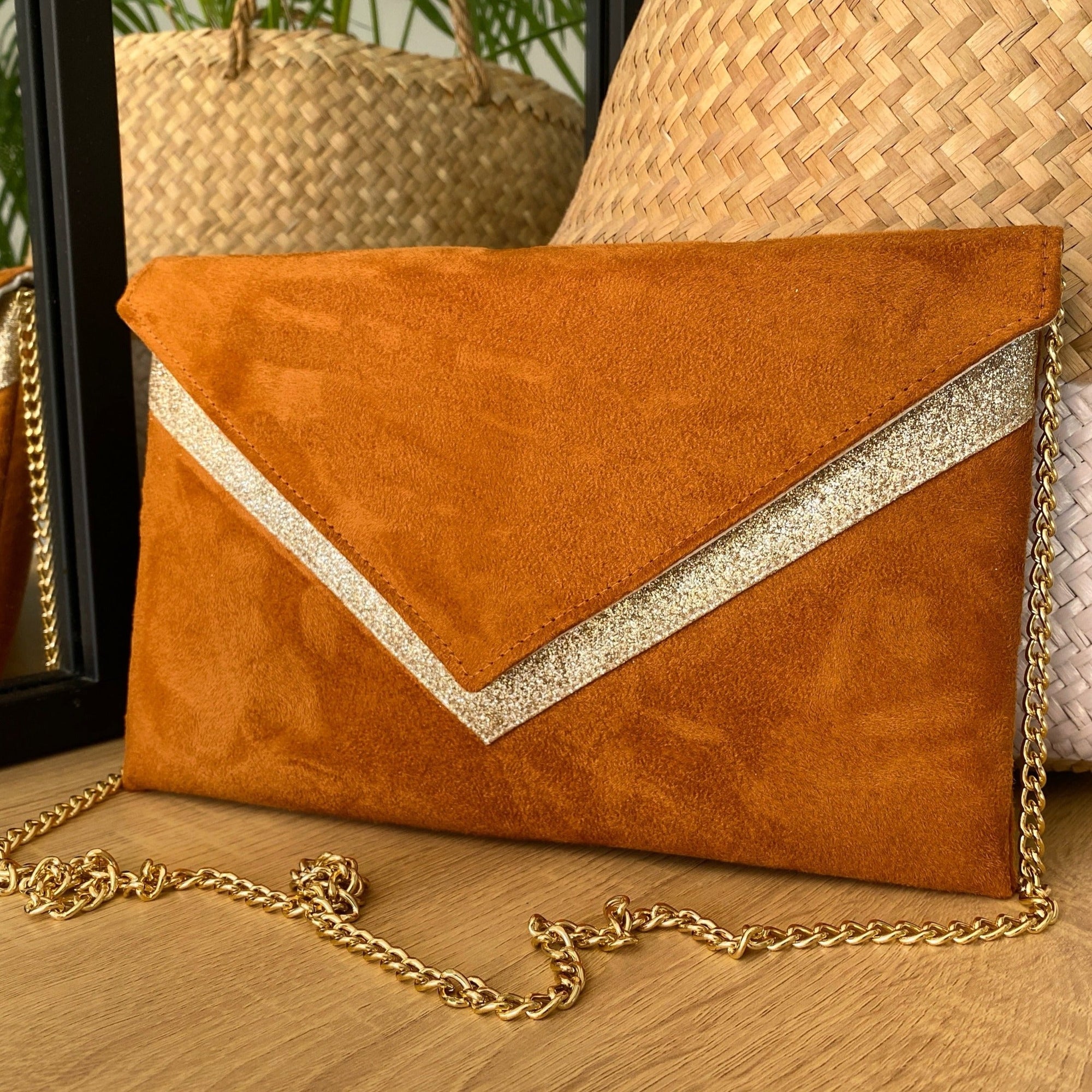 Pochette camel noisette et dorée