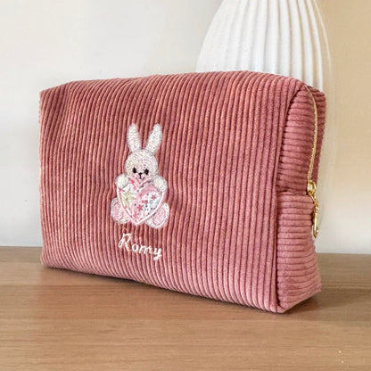 Trousse velours vieux rose personnalisée lapin et prénom brodé