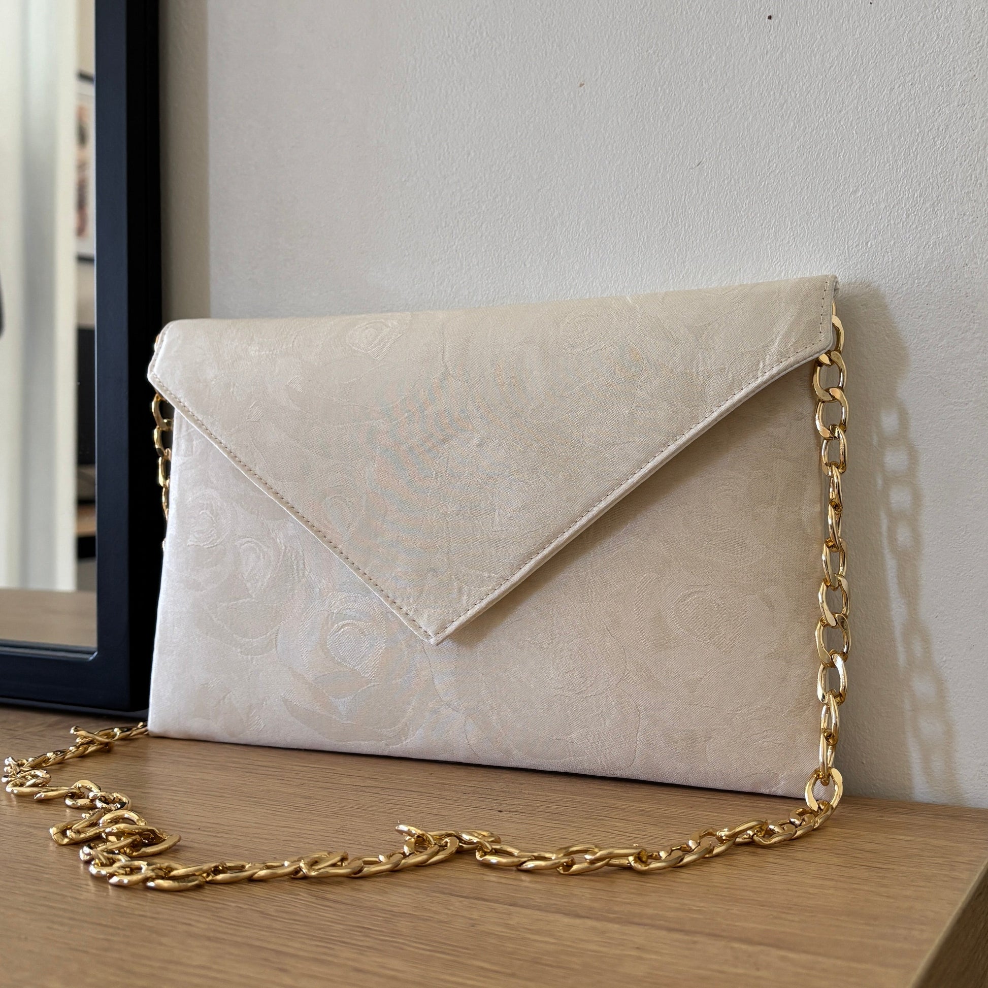 Pochette mariage ivoire motif floral