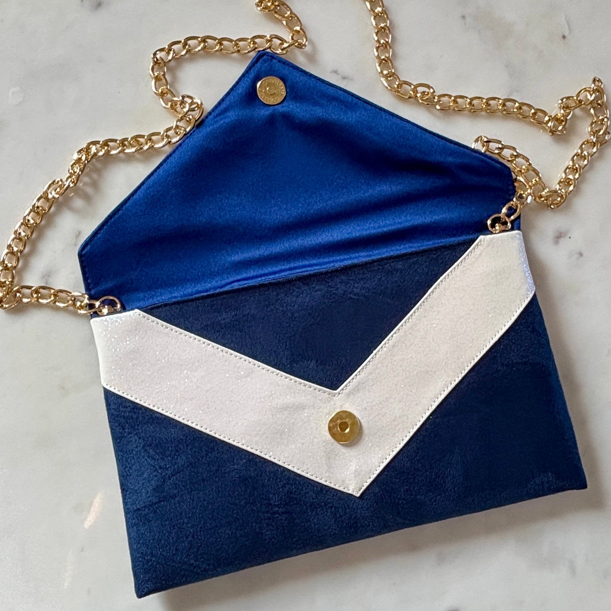 sac pochette bleu marine et ivoire