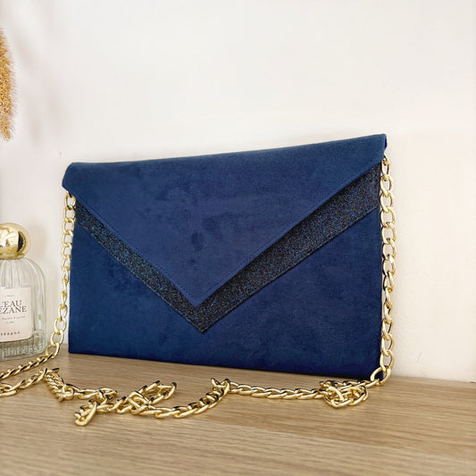 Pochette mariage bleu marine et paillettes bleu nuit avec chaîne dorée