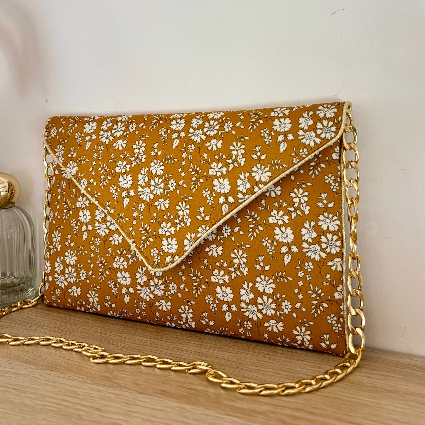 Pochette en liberty of London Capel moutarde
