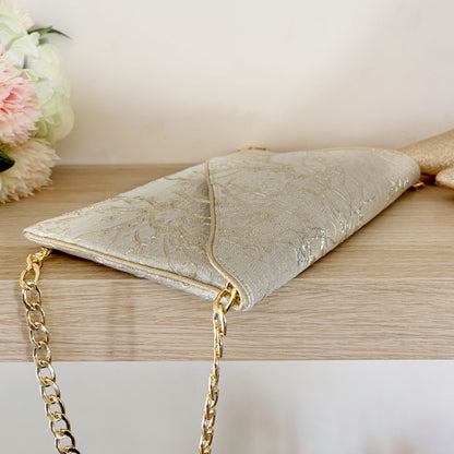 Pochette mariage champagne en brocart fleuri avec chaîne dorée