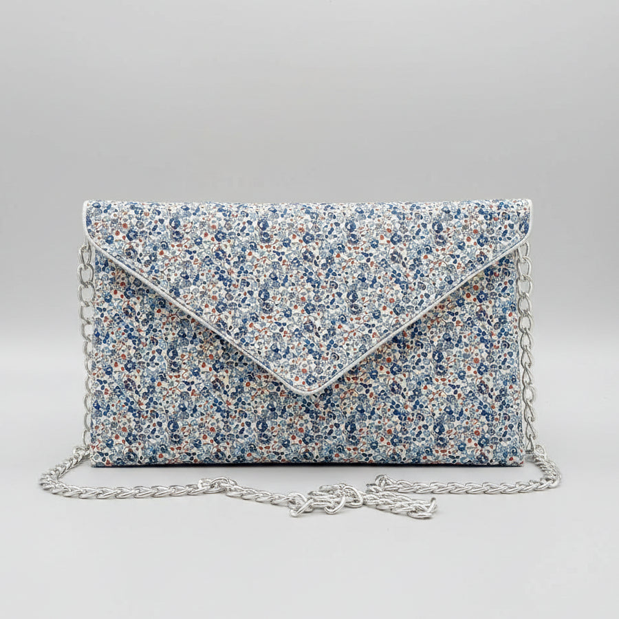 Pochette mariage en Liberty Eloïse bleu avec chaîne