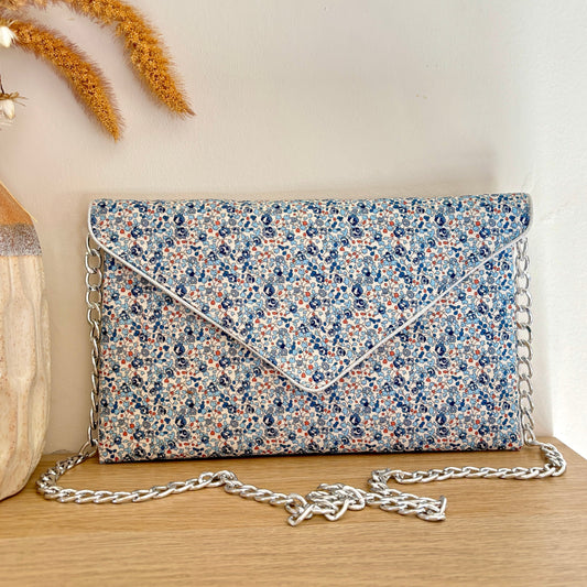 Pochette mariage en Liberty Eloïse bleu avec chaîne