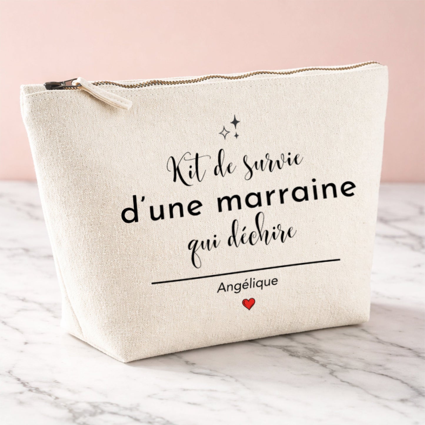 Trousse marraine personnalisée, vue trois-quarts