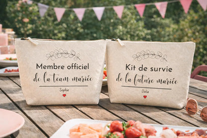 Trousse kit de survie future mariée personnalisée avec motif branche eucalyptus lors d'un EVJF