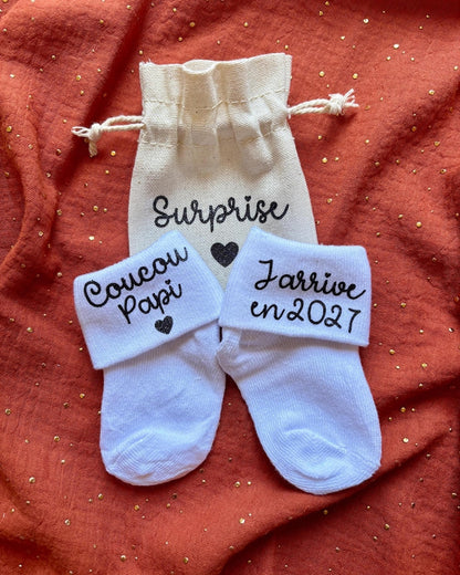 Chaussettes bébé personnalisées Coucou Papi noir pailleté - idée cadeau annonce grossesse original
