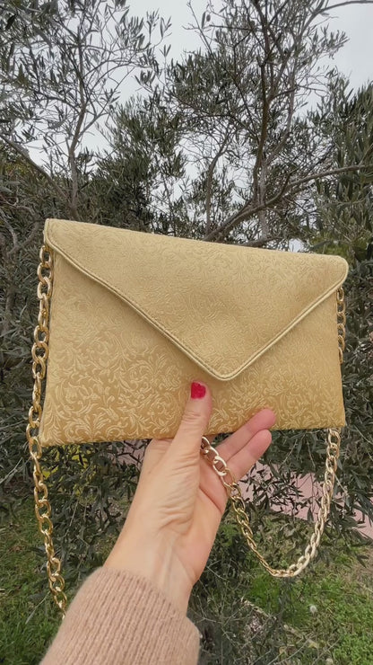 pochette femme dorée