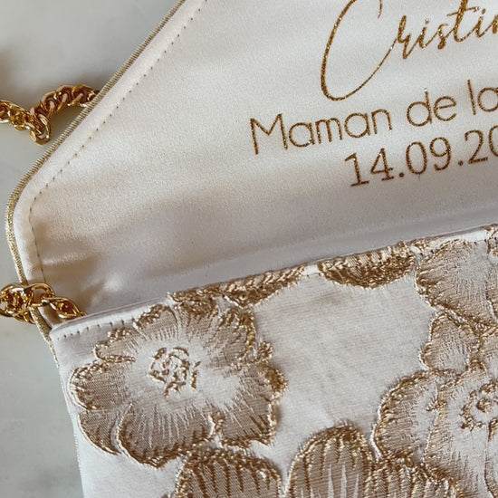 Pochette mariage fleurie personnalisée Maman de la mariée 