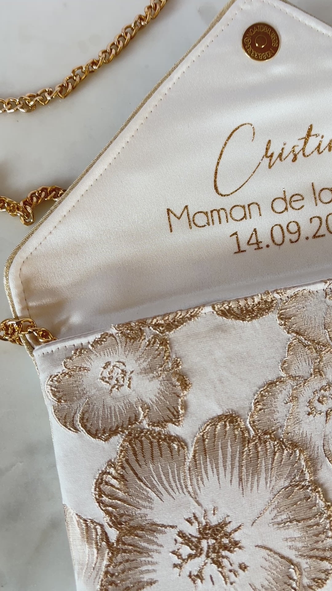 Pochette mariage fleurie personnalisée Maman de la mariée 