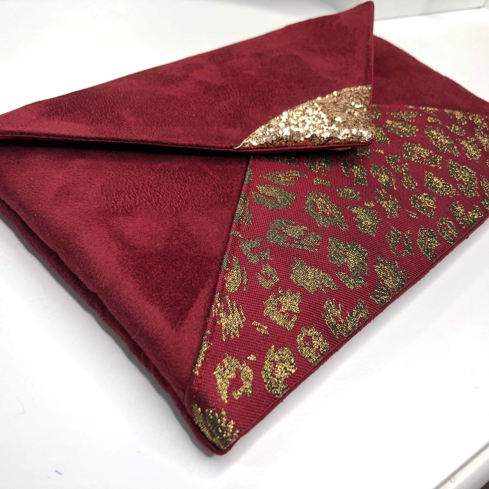Fil des toiles Pochette Pochette mariage bordeaux et doré avec tissu jacquard motif léopard