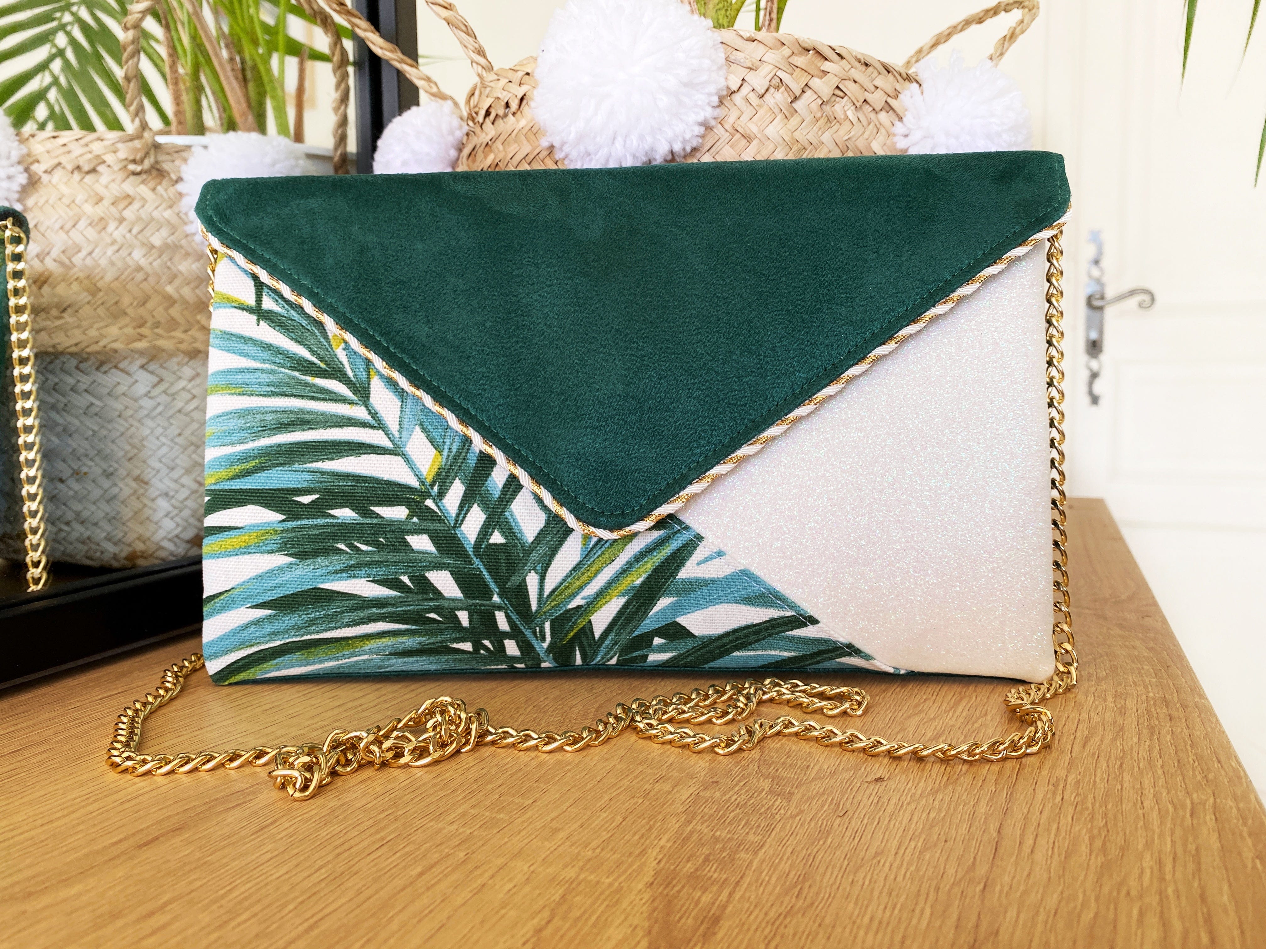 Sac pochette mariage blanche et verte motif tropical id ale pour