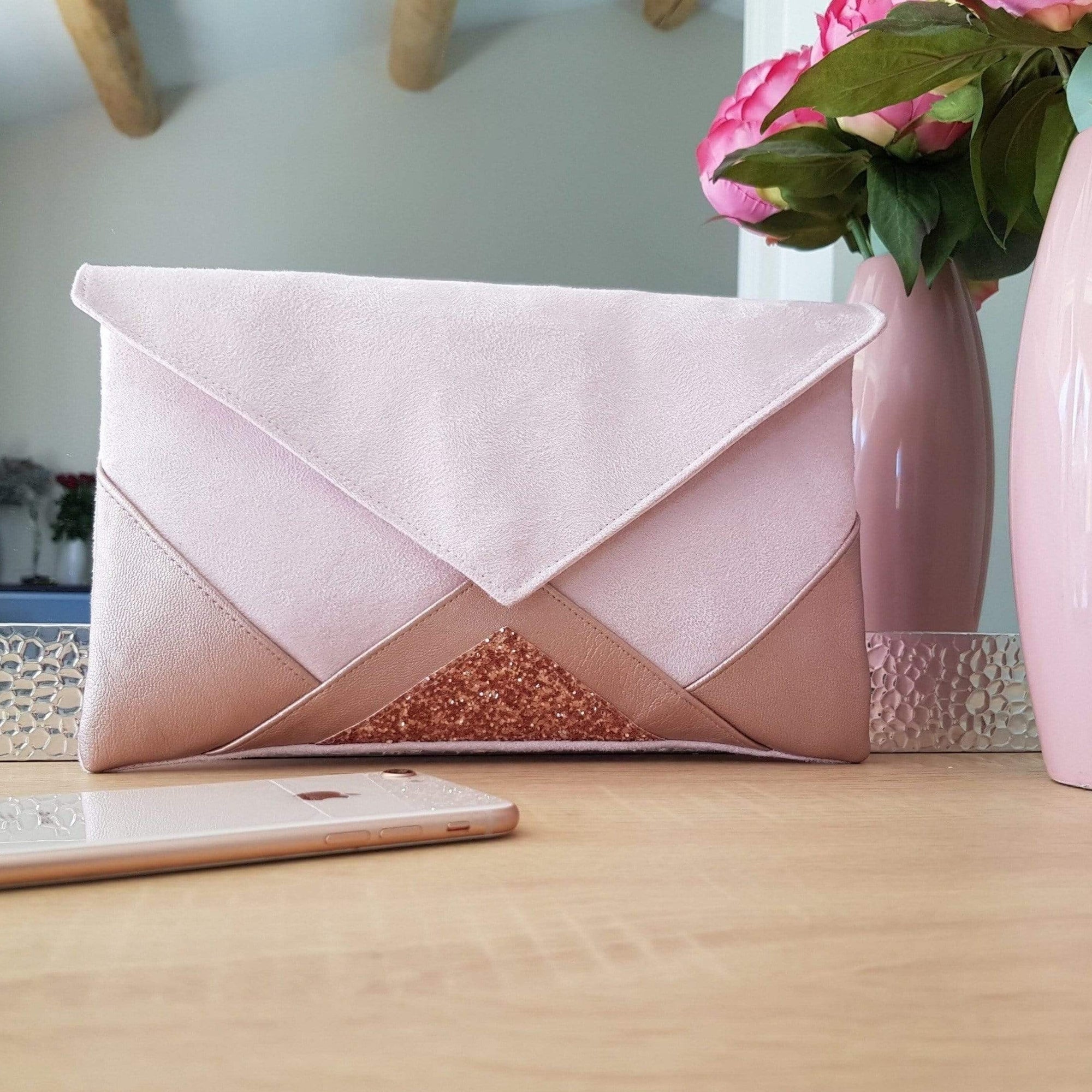 Fil des toiles Pochette Sac pochette mariage rose poudré en suédine et rose gold